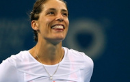 Video: Cú lốp bóng cực khó của Andrea Petkovic