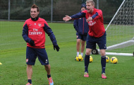 Arsenal 'trói chân' thành công Cazorla, Mertesacker và Rosicky