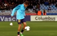 Video: Neymar vừa chạy vừa tâng bóng khởi động