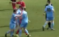 Video: James Bree ghi bàn sút xa đẹp mắt cho đội trẻ Barnsley