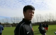 Video: Lương Xuân Trường trả lời phỏng vấn bằng tiếng Anh sau trận gặp U19 Arsenal