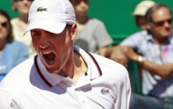 Video: Phản xạ cực nhanh của John Isner
