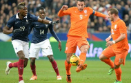 Tiết lộ động trời về Van Persie!