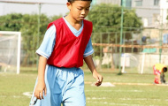 Cầu thủ nhí Bình Dương mơ đổi đời từ bóng đá