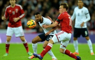 Ashley Cole và mục tiêu M.U phủ nhận đồng tính