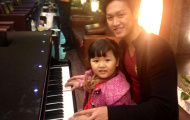 Hot boy Hoàng Quý Phước mê piano