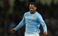 Man City tính chặn Messi bằng...Lescott