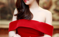 Dương Tú Anh hững hờ vai trần