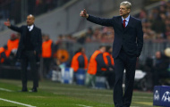 HLV Wenger đổ lỗi cho chiếc thẻ đỏ ở lượt đi