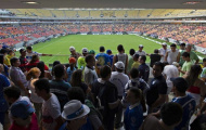 Sân World Cup 2014 chưa hoàn thiện nhưng đã khánh thành