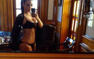Kim Kardashian khoe mông siêu khủng