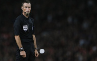 Khi Mark Clattenburg hát You never walk alone