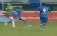 Video: Tiền đạo đánh gót ghi bàn kinh điển từ khoảng cách gần 40m