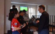 Sao Man United ôm fan Việt Nam ngay tại Old Trafford