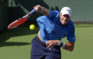 Isner vượt mặt Federer về khoản 'đấu súng'
