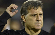 Barcelona lục đục, Tottenham tính cướp HLV Martino