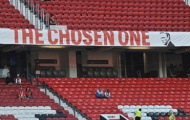 Lăng kính: May mà tấm băng rôn “The chosen one” chưa được hạ xuống