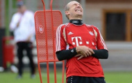 M.U 'đụng' Bayern, CĐV tung ảnh và bình luận hài hước