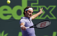 Thắng 'tốc hành' Bakker, Federer chạm trán Gasquet tại vòng 4