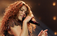Shakira ra mắt bài hát chính thức World Cup 2014