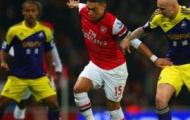 Video Premier League: Flamini phản lưới, Arsenal bị Swansea cầm hòa