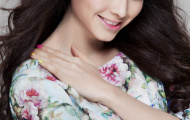 Phương Trinh Jolie khoe nhan sắc yêu kiều