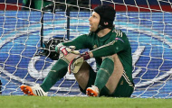 Cech không sợ nếu Courtois trở lại Chelsea
