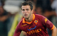 Roma sắp 'trói chân' thành công Pjanic