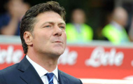 HLV Mazzarri muốn 'điên' với phòng thay đồ của Inter