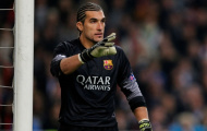 Bị cấm chuyển nhượng, Barca vẫn để thủ thành Pinto ra đi