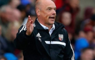 HLV Wigan quyết cho Wenger rời Arsenal