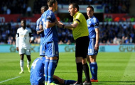 HLV Swansea tức điên với Mourinho