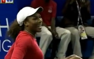 Video: Pha đánh hỏng nhạt hơn nước ốc của Venus Williams