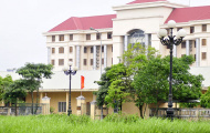 Sống cách ly, 9 cầu thủ Ninh Bình bị giam lỏng