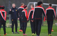 Người kế vị nguyền rủa, xỉa xói năng lực của David Moyes