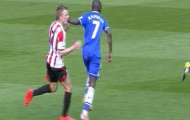 Video: Ramires tát vào mặt đối phương