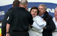 Thua sốc Sunderland, Mourinho vẫn có hành động đẹp