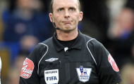 Những sai lầm tai hại của trọng tài Mike Dean khiến Chelsea thua sốc