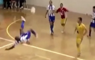Video: Những pha xử lý khiến Ronaldo, Ronaldinho phải lác mắt