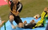 Video: Ngôi sao điền kinh bị VĐV ném lao đâm xuyên hông