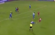 Video: Siêu phẩm nã đại bác từ khoảng cách gần 30m của em trai Eden Hazard