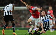 HLV Wenger tiếc nuối chức vô địch Premier League