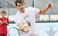 Casillas đọ sức “nháp” với Courtois trước đại chiến