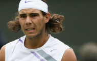 Video: Nadal nổi đóa vì bị đối thủ nhạo lại động tác khi giao bóng