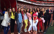 Dàn chân dài Chelsea và Arsenal, ai nóng bỏng hơn?