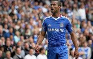 Chelsea tìm được người để thay thế Ashley Cole