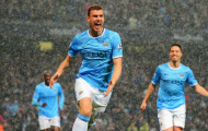 Đá thế này, Man City sao nỡ chia tay Dzeko