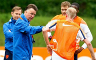 'Rooney sẽ khó sống với Van Gaal'