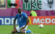 Bị chửi nặng, Balotelli vẫn dửng dưng