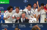 Các cầu thủ Real 'làm loạn' trong buổi họp báo của Ancelotti